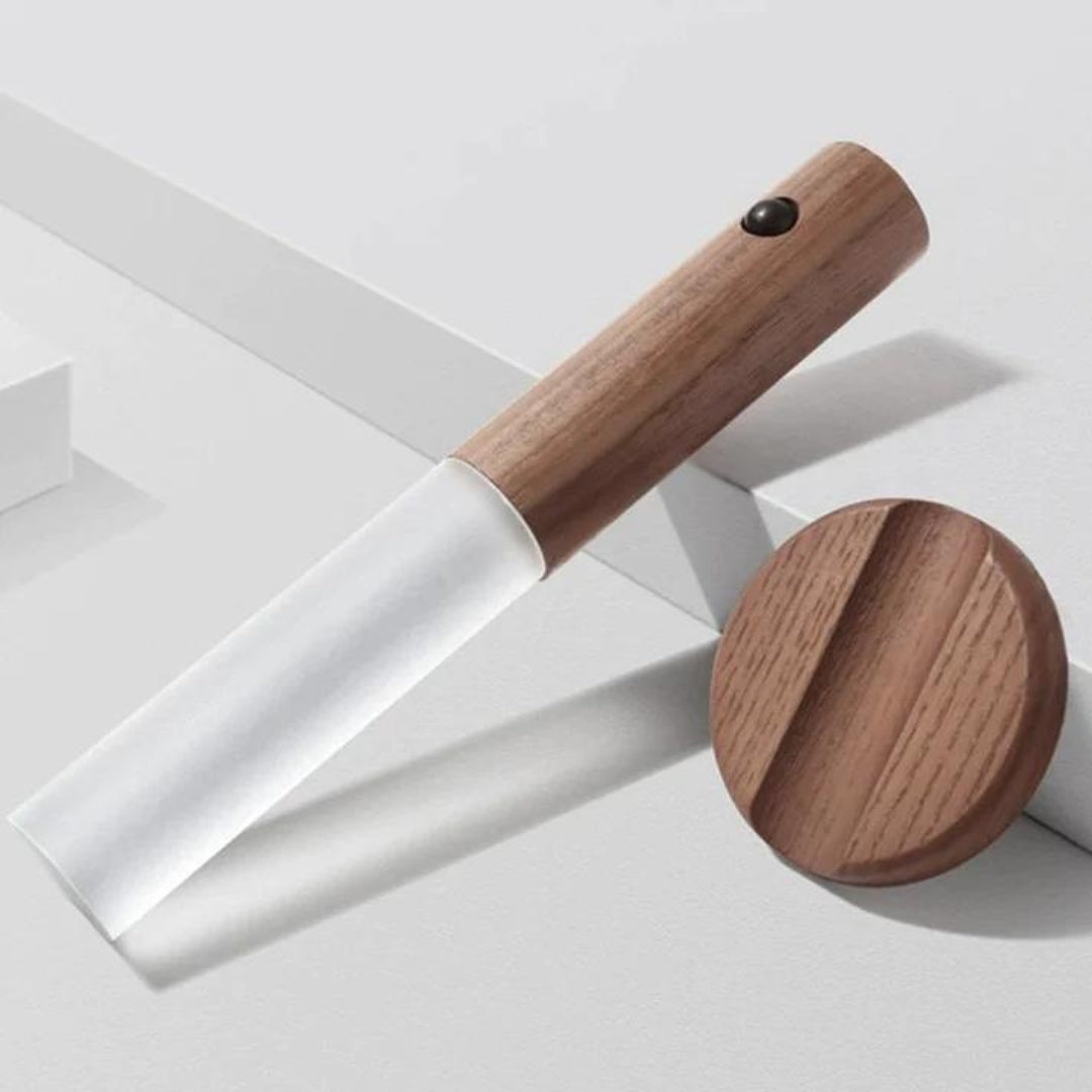 ZenLight - Lampara recargable moderna con sensor de movimiento